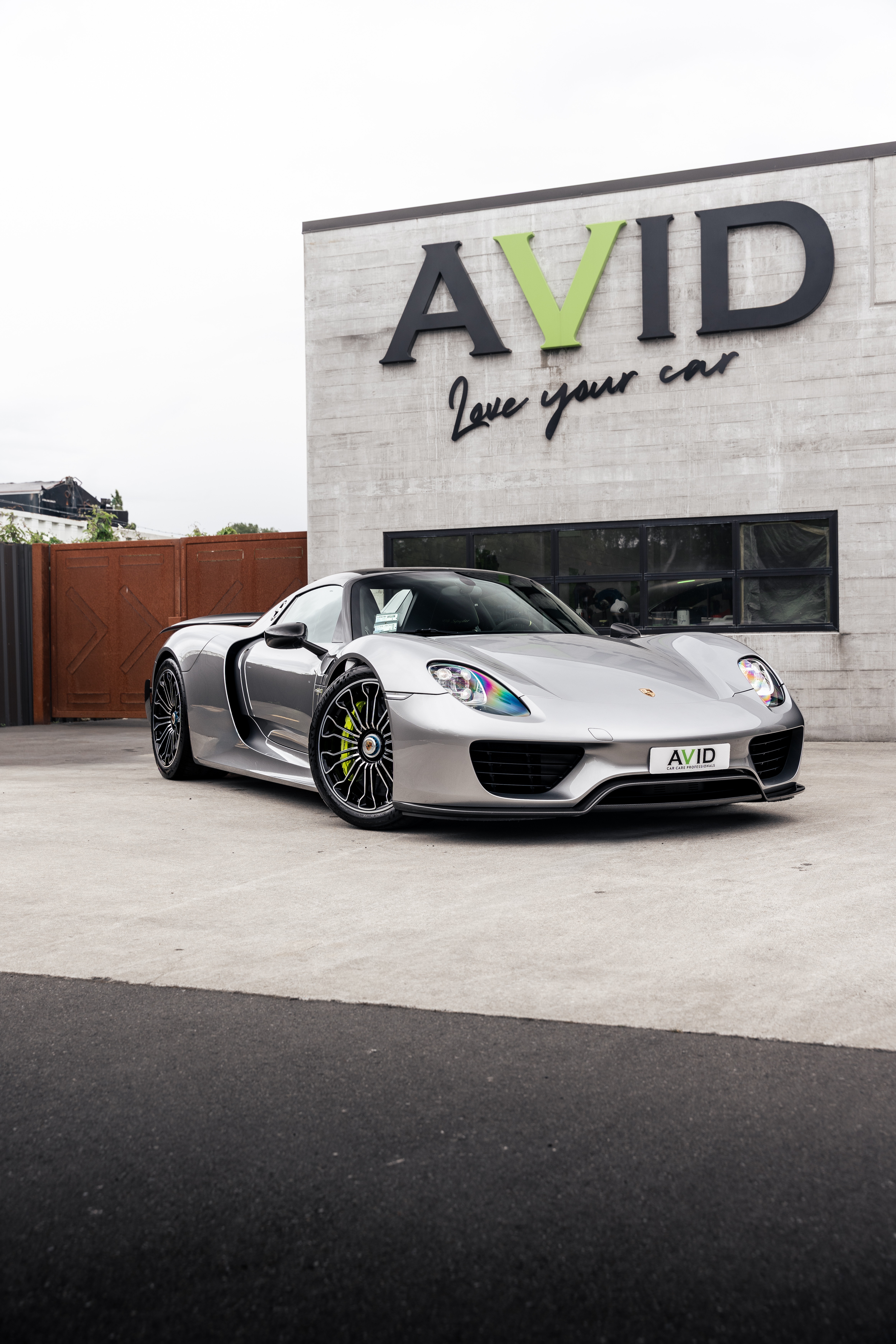 Porsche 911 GT3 RS · AVID